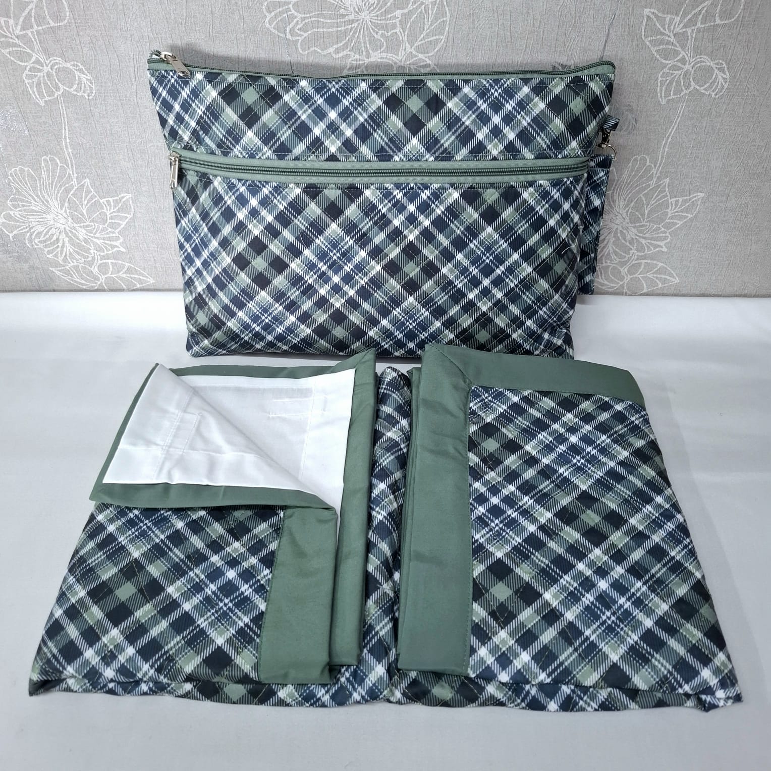  Gents Quilted Masallah Quilted Pouch 10×14.5